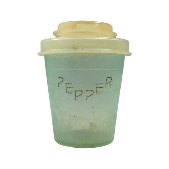 Vintage Midget Tupperware Mini 2.5" Blue Pepper Shaker 629-10 Lid 101-70 Replace - Picture 1 of 7